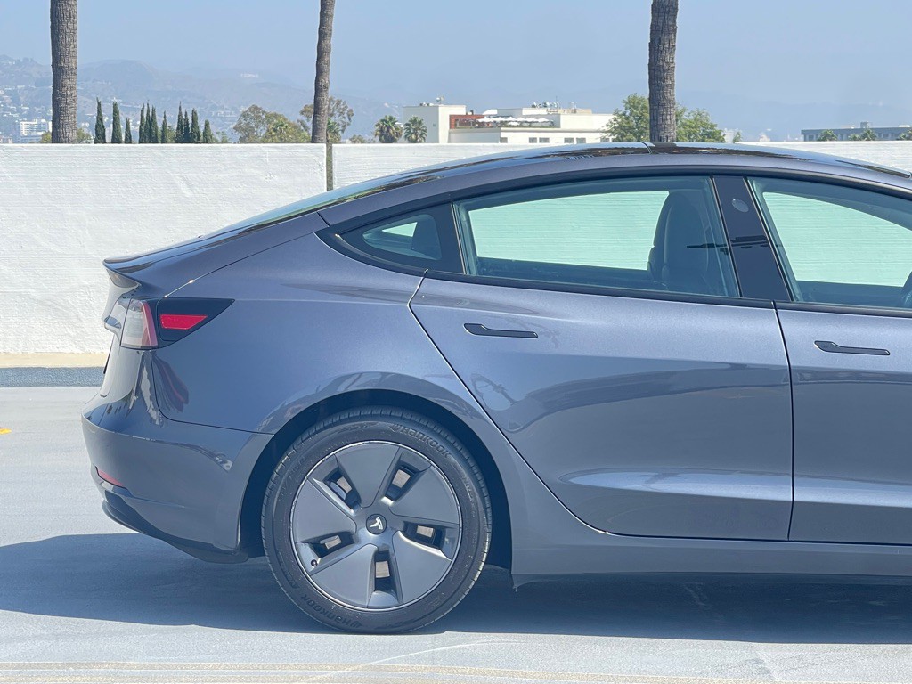 2023 Tesla Model 3 Image 24