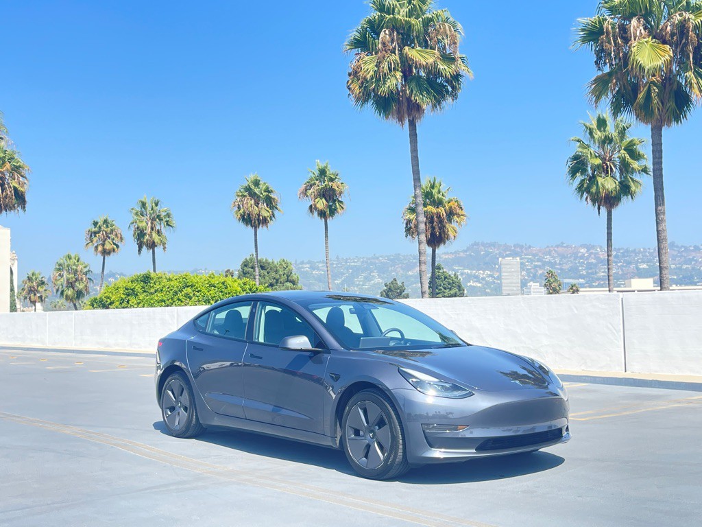2023 Tesla Model 3 Image 28