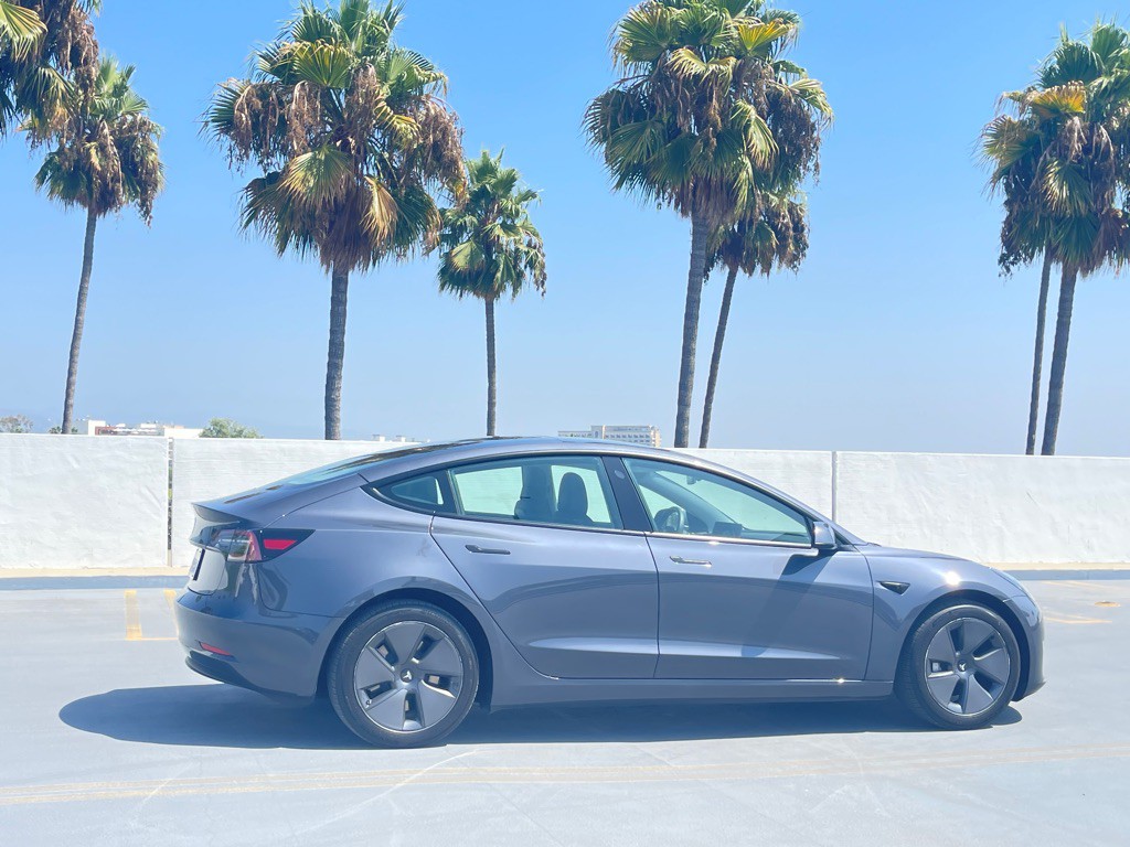 2023 Tesla Model 3 Image 34