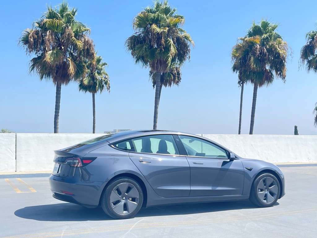 2023 Tesla Model 3 Image 35