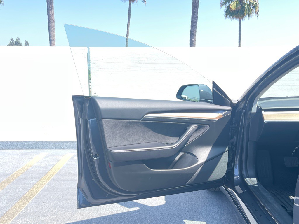 2023 Tesla Model 3 Image 43