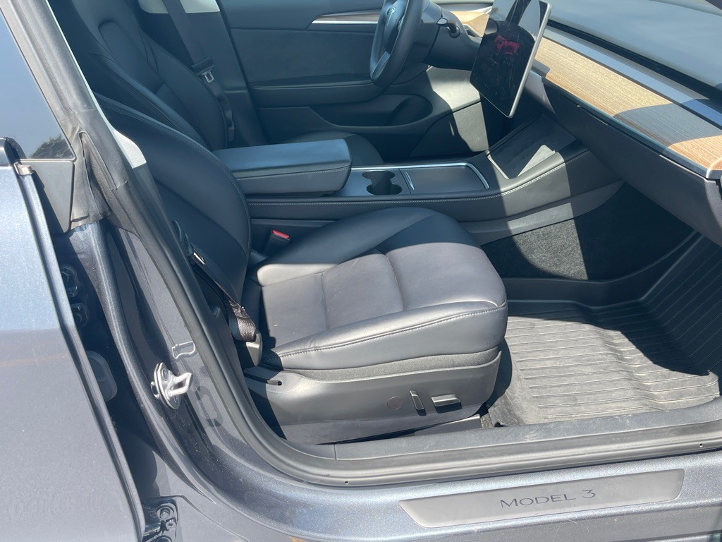 2023 Tesla Model 3 Image 81