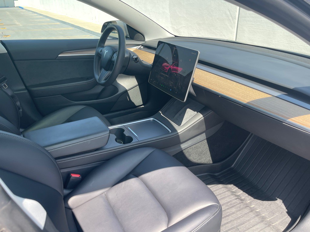 2023 Tesla Model 3 Image 98