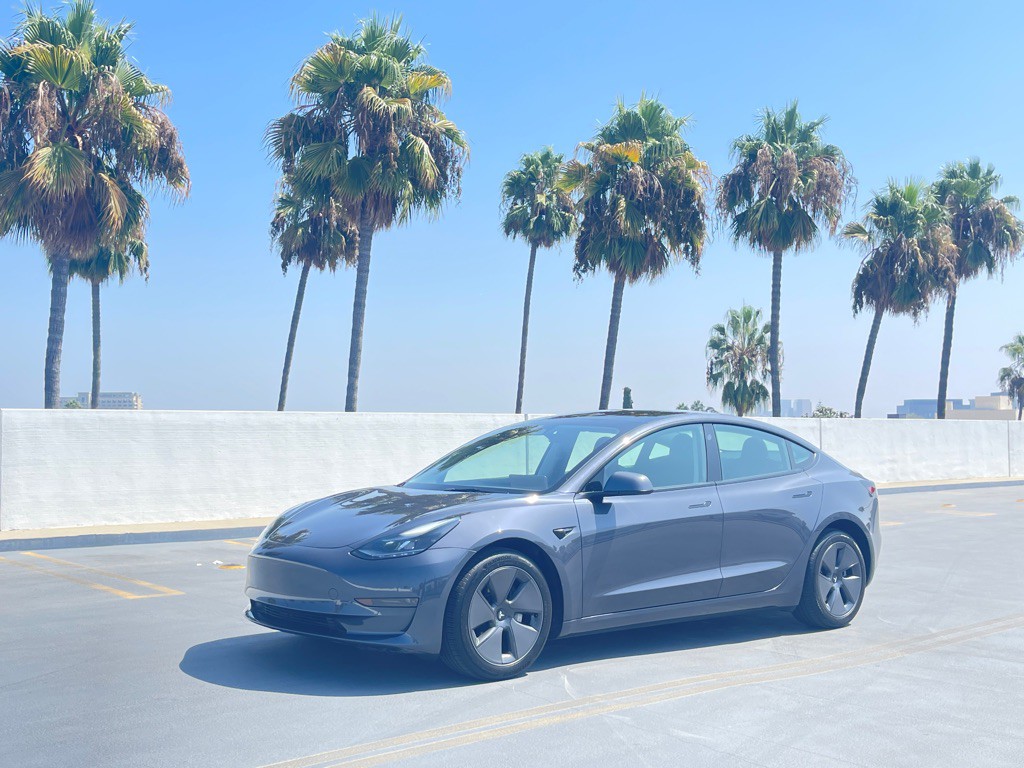 2023 Tesla Model 3 Image 2