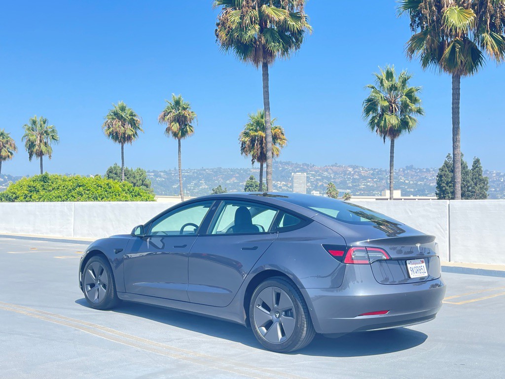 2023 Tesla Model 3 Image 3