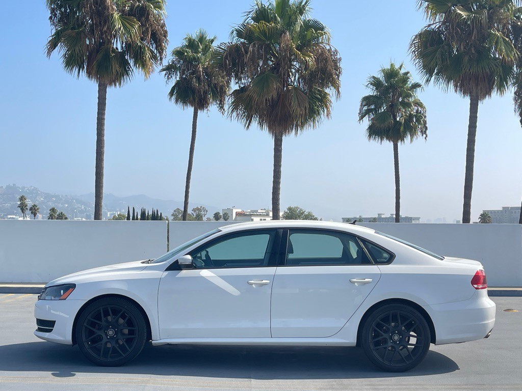 2013 Volkswagen Passat Image 3
