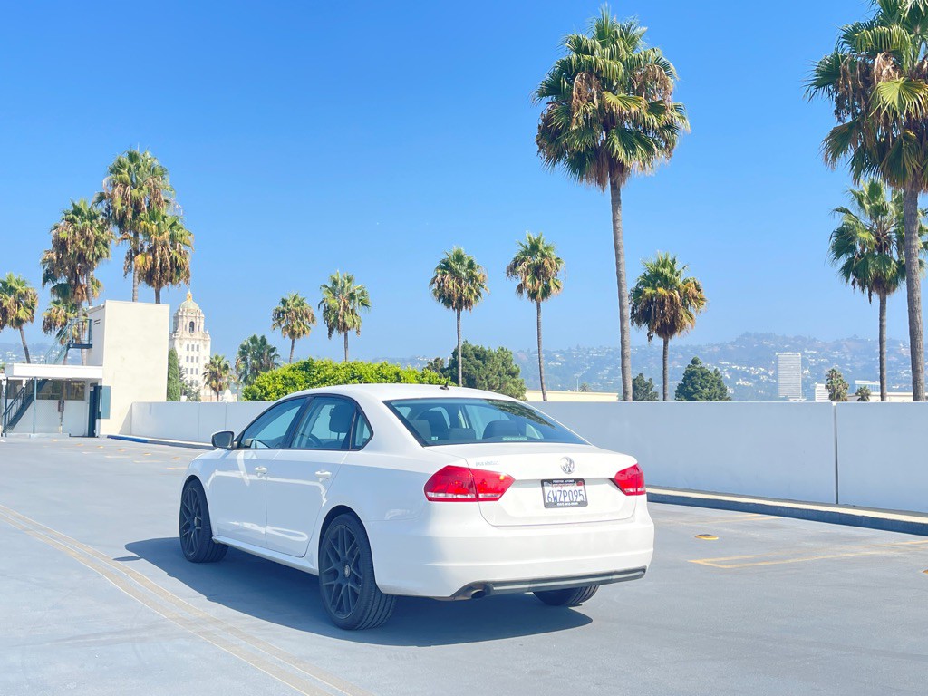2013 Volkswagen Passat Image 11