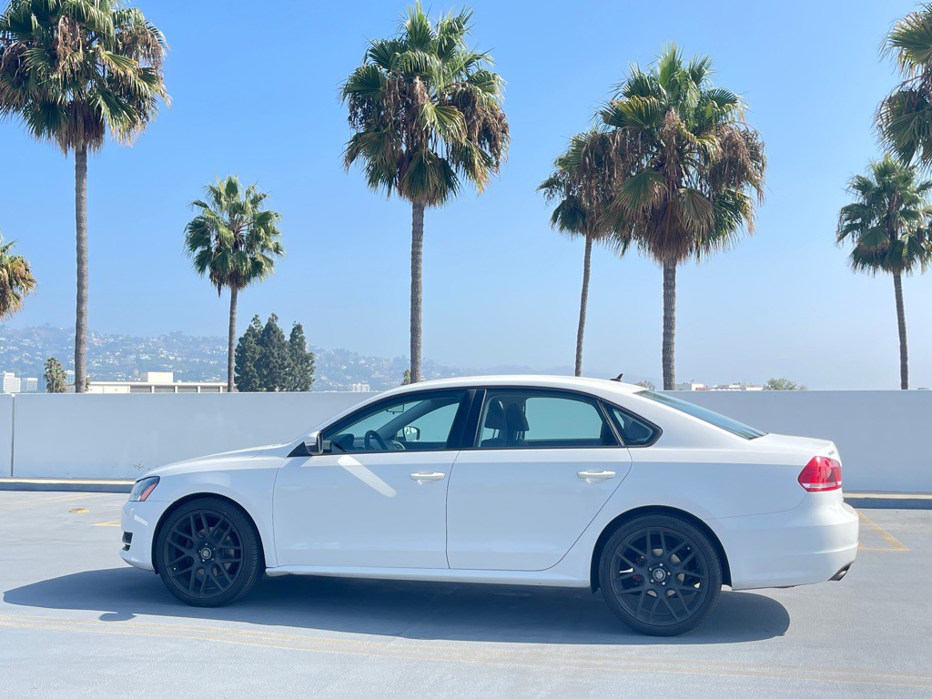2013 Volkswagen Passat Image 15