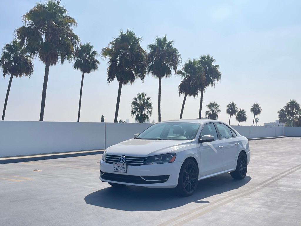 2013 Volkswagen Passat Image 20