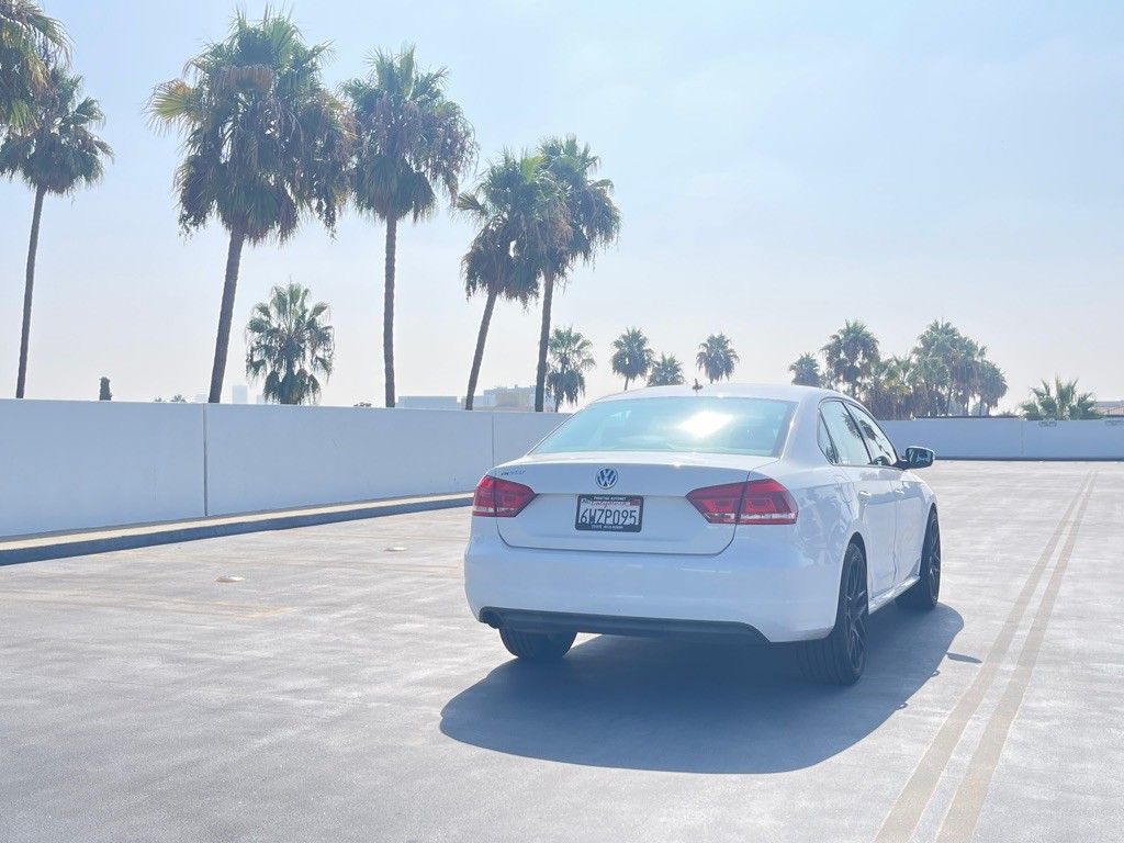 2013 Volkswagen Passat Image 41