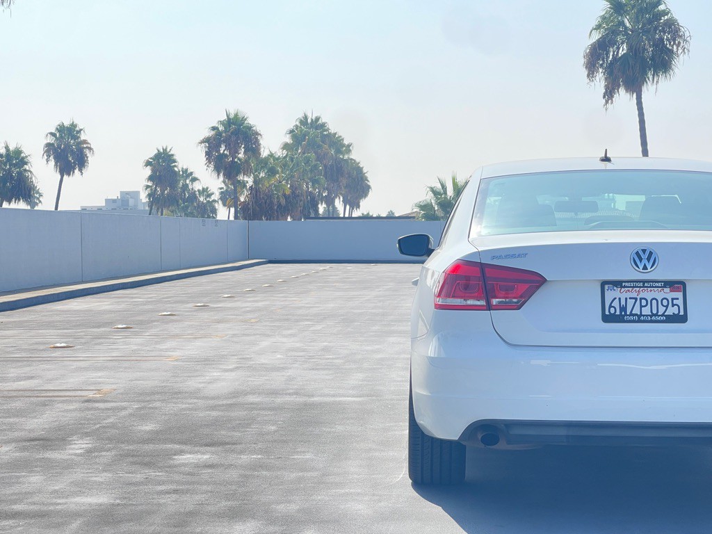 2013 Volkswagen Passat Image 43