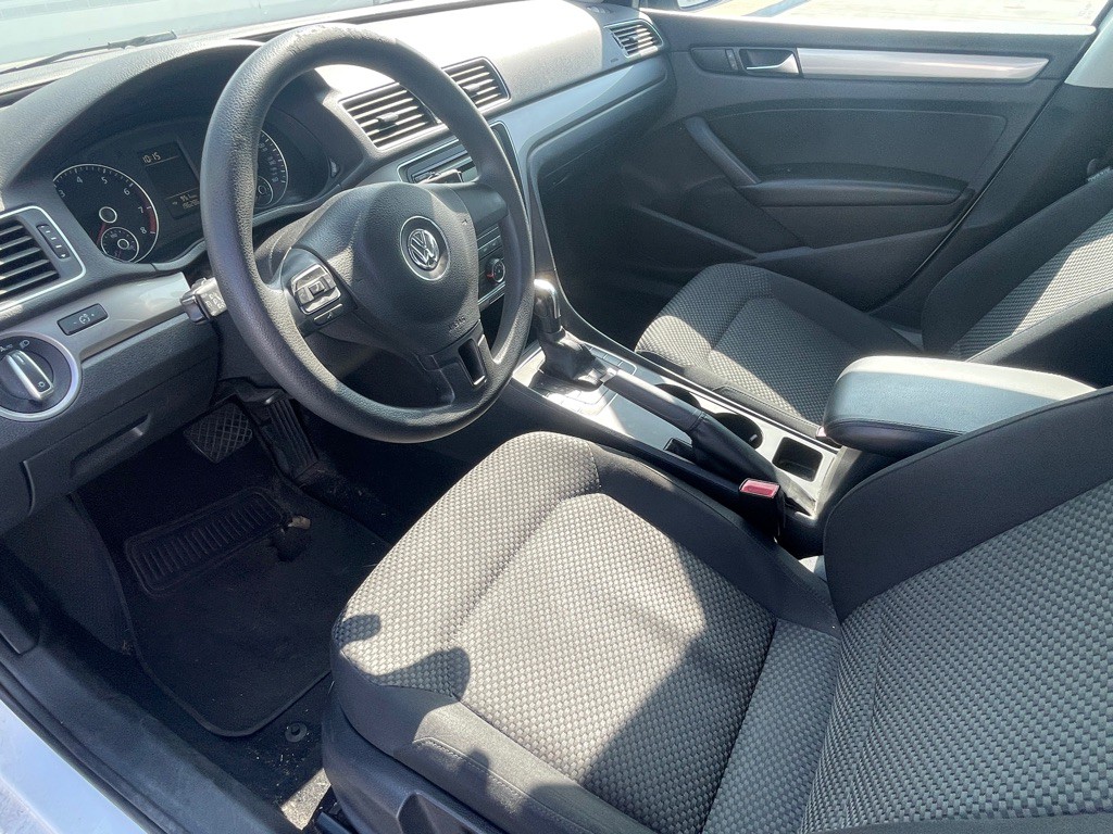 2013 Volkswagen Passat Image 56