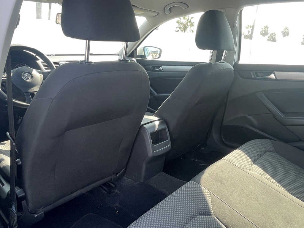 2013 Volkswagen Passat Image 71