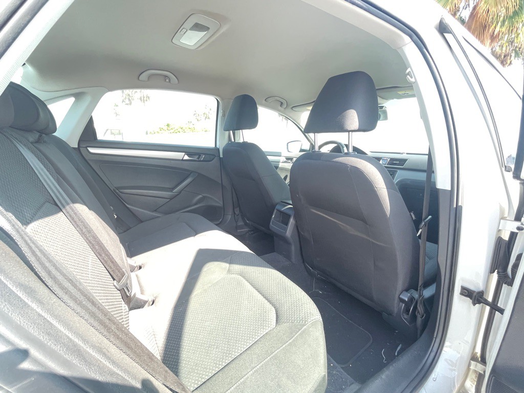 2013 Volkswagen Passat Image 84