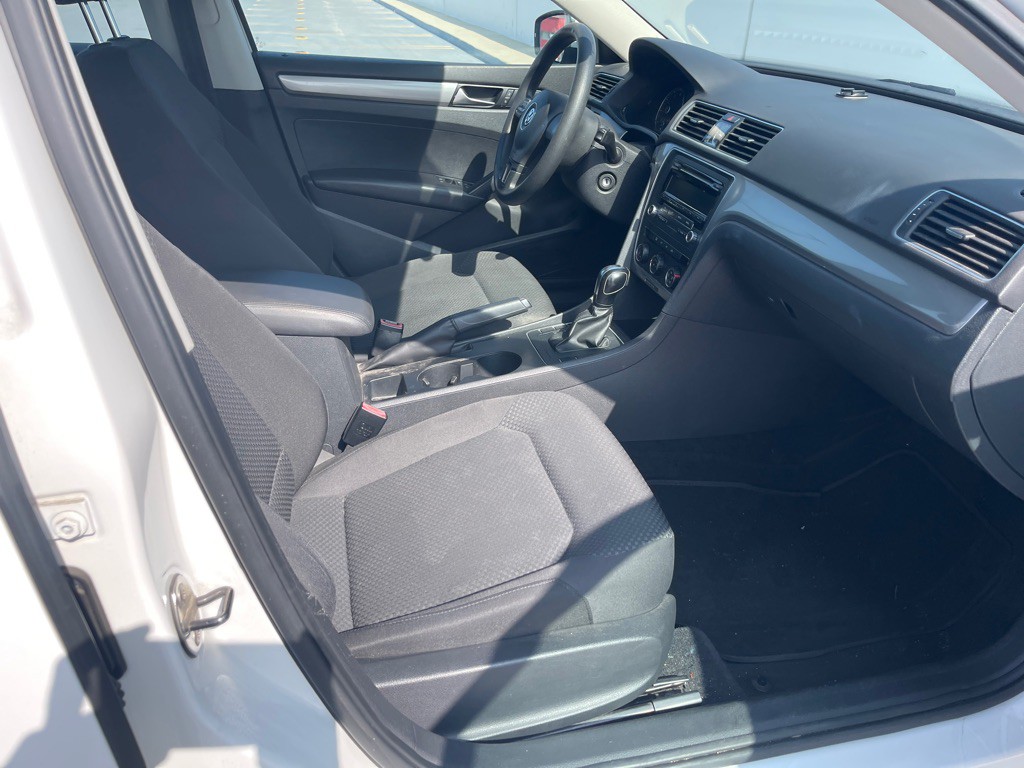 2013 Volkswagen Passat Image 85
