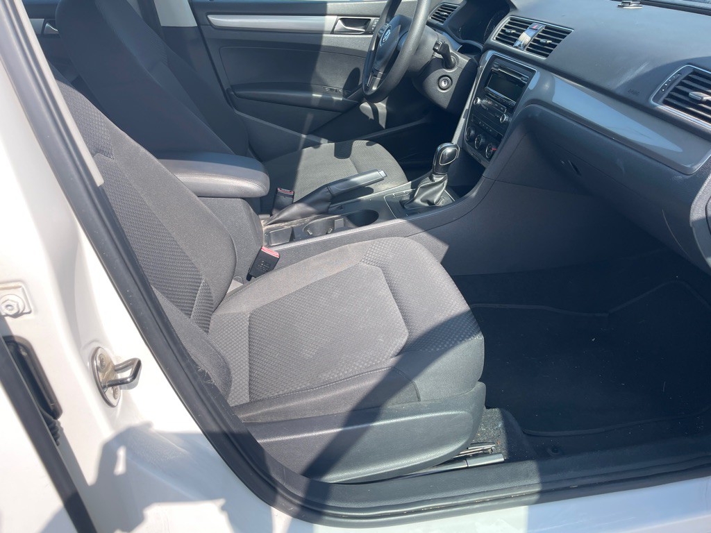 2013 Volkswagen Passat Image 88