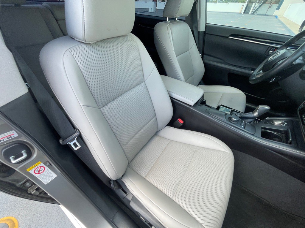 2017 Lexus ES Image 88