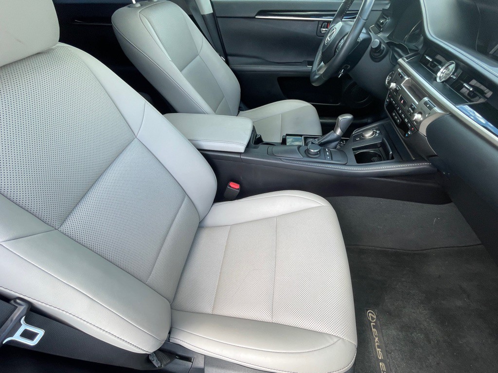 2017 Lexus ES Image 91