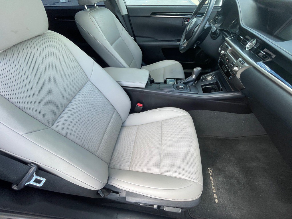 2017 Lexus ES Image 92