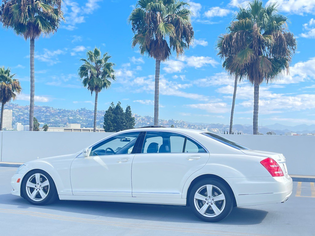 2010 Mercedes-Benz S-Class Image 15