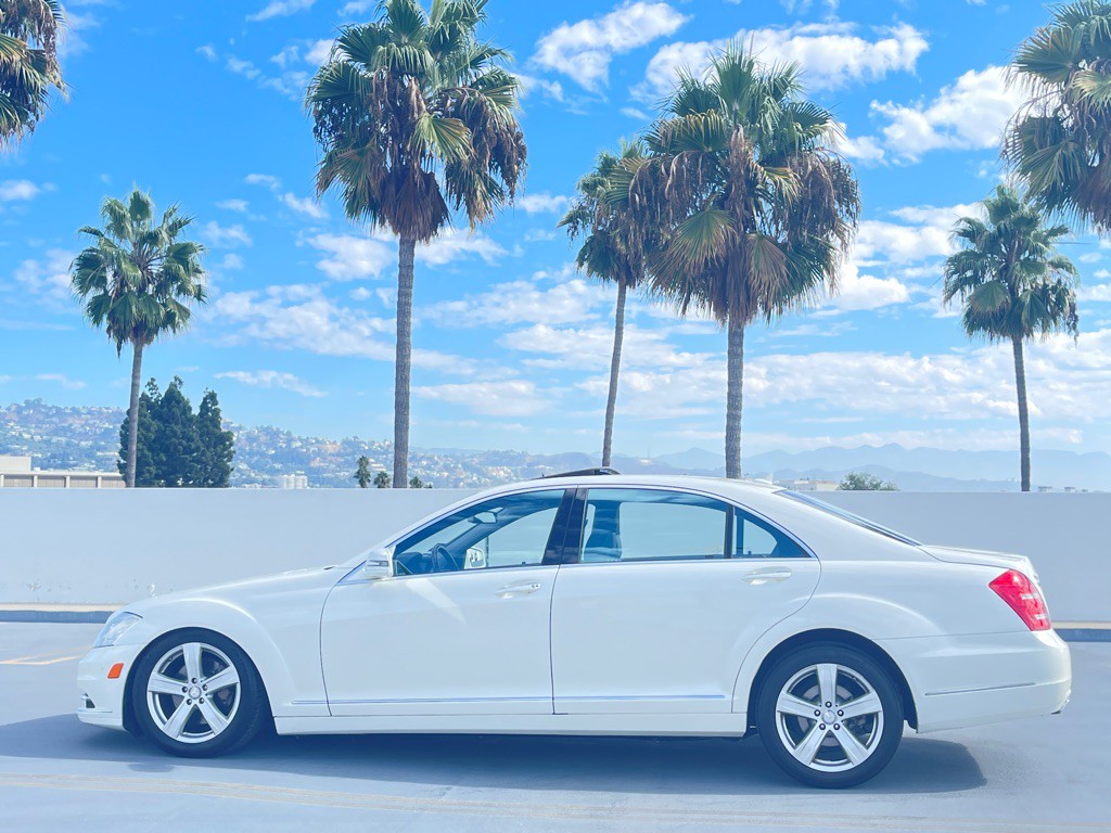 2010 Mercedes-Benz S-Class Image 16