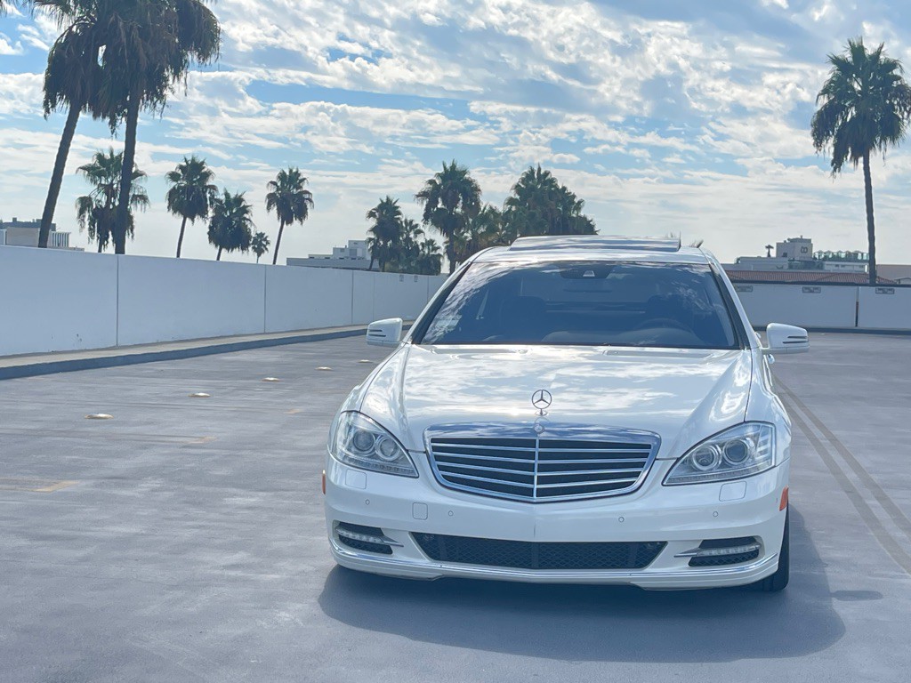 2010 Mercedes-Benz S-Class Image 25