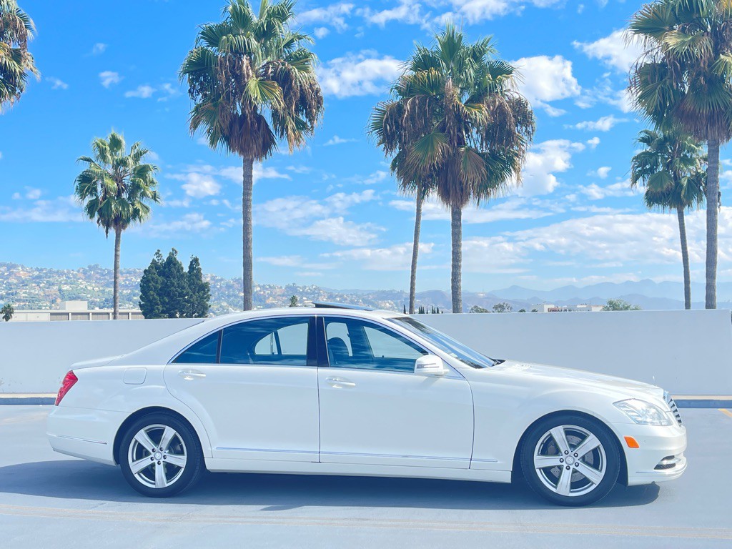 2010 Mercedes-Benz S-Class Image 40