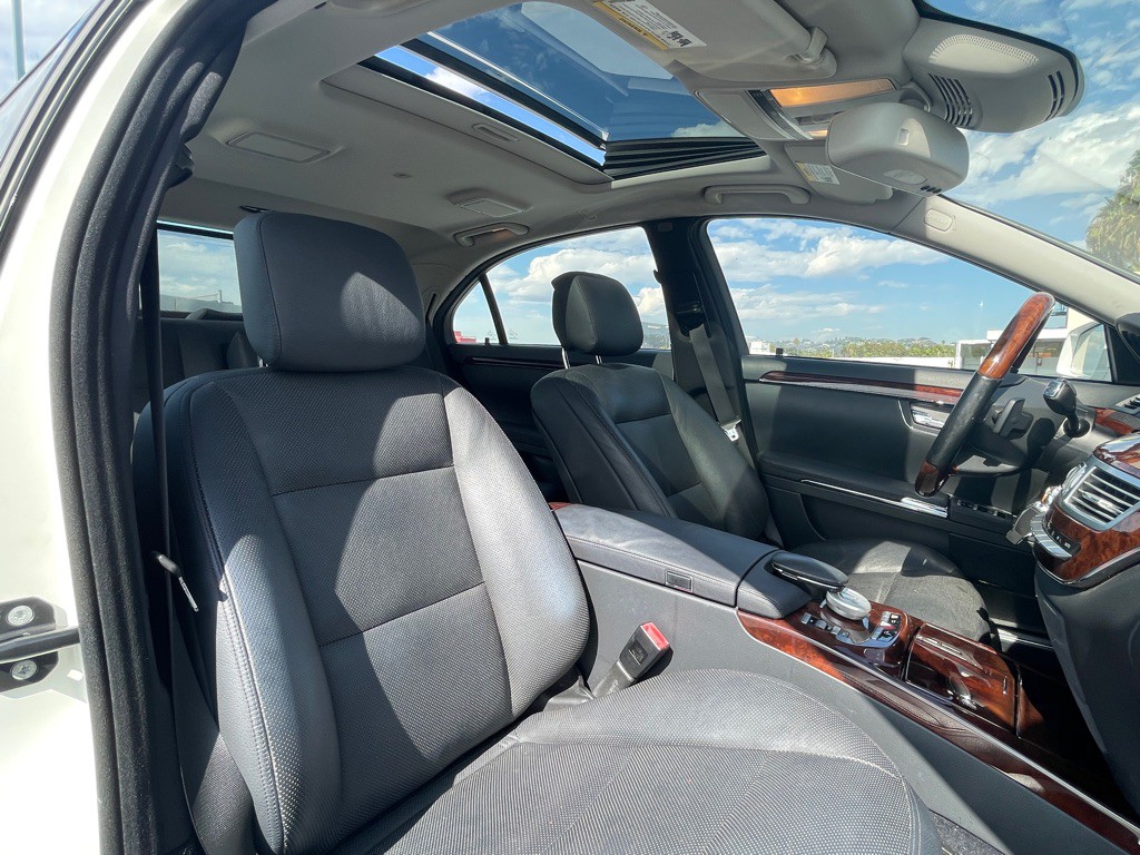 2010 Mercedes-Benz S-Class Image 107