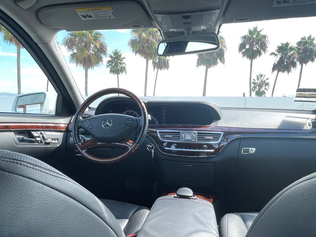 2010 Mercedes-Benz S-Class Image 115