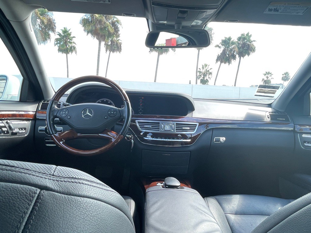2010 Mercedes-Benz S-Class Image 120