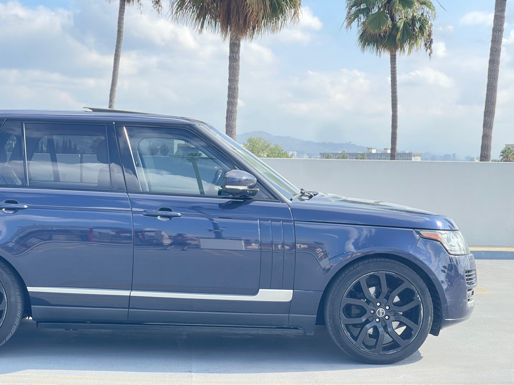 2016 Land Rover Range Rover Image 32