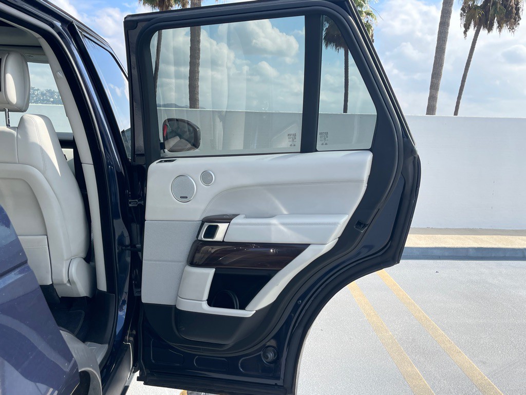 2016 Land Rover Range Rover Image 58