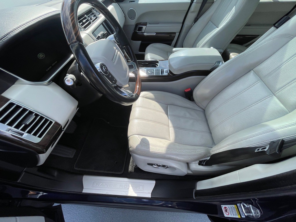 2016 Land Rover Range Rover Image 60