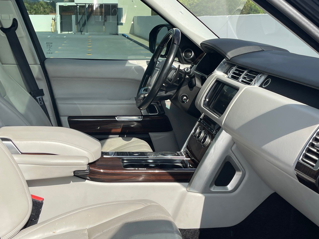 2016 Land Rover Range Rover Image 92