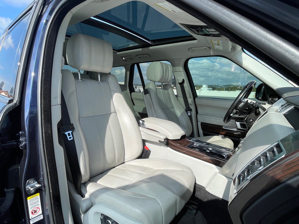 2016 Land Rover Range Rover Image 98