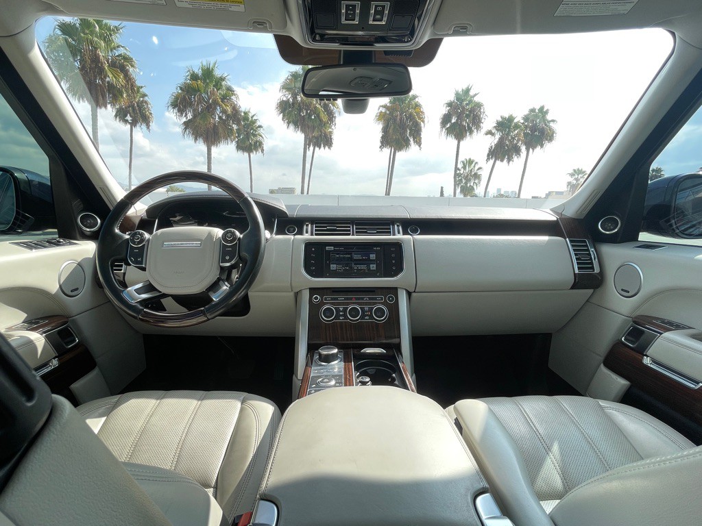 2016 Land Rover Range Rover Image 106