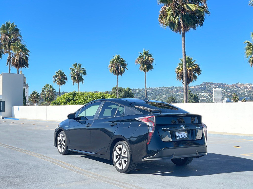 2016 Toyota Prius Image 13