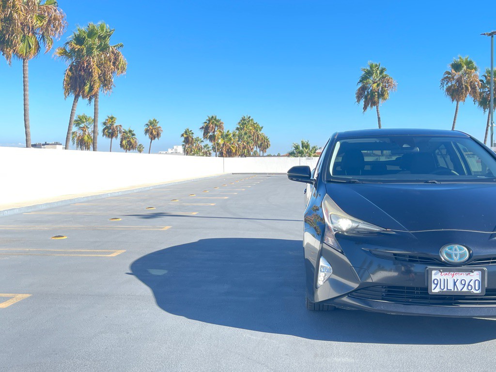 2016 Toyota Prius Image 25