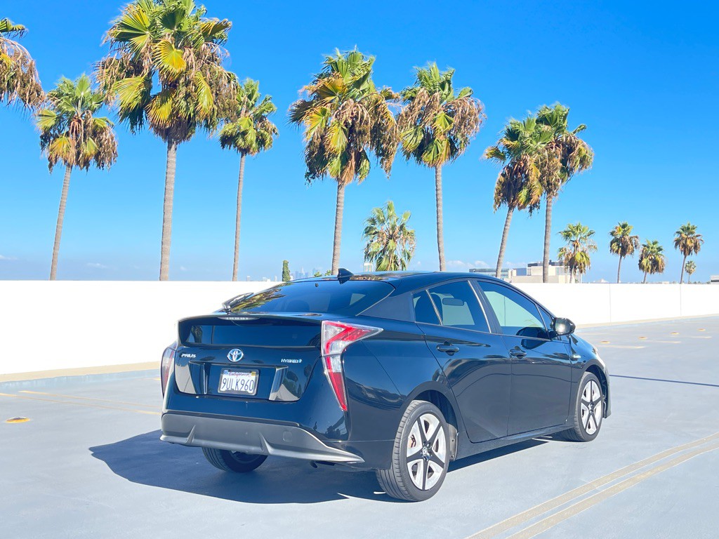 2016 Toyota Prius Image 44