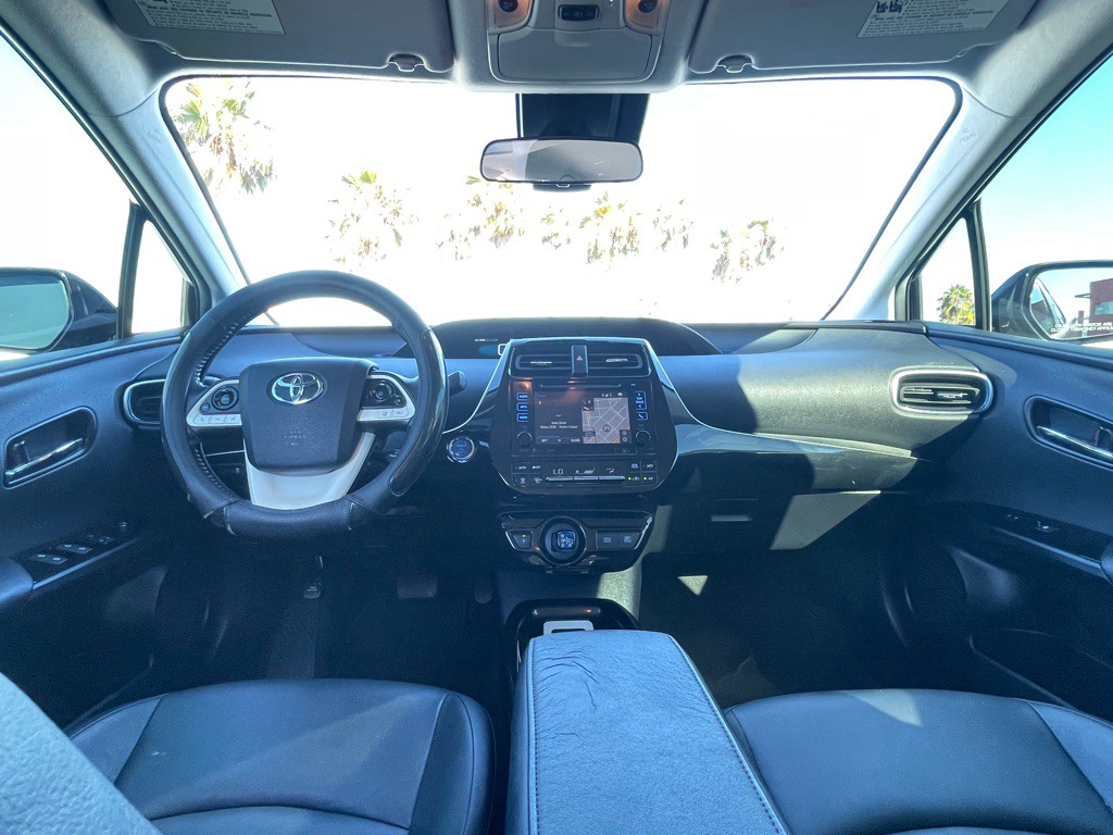 2016 Toyota Prius Image 104