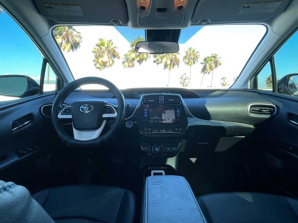 2016 Toyota Prius Image 110