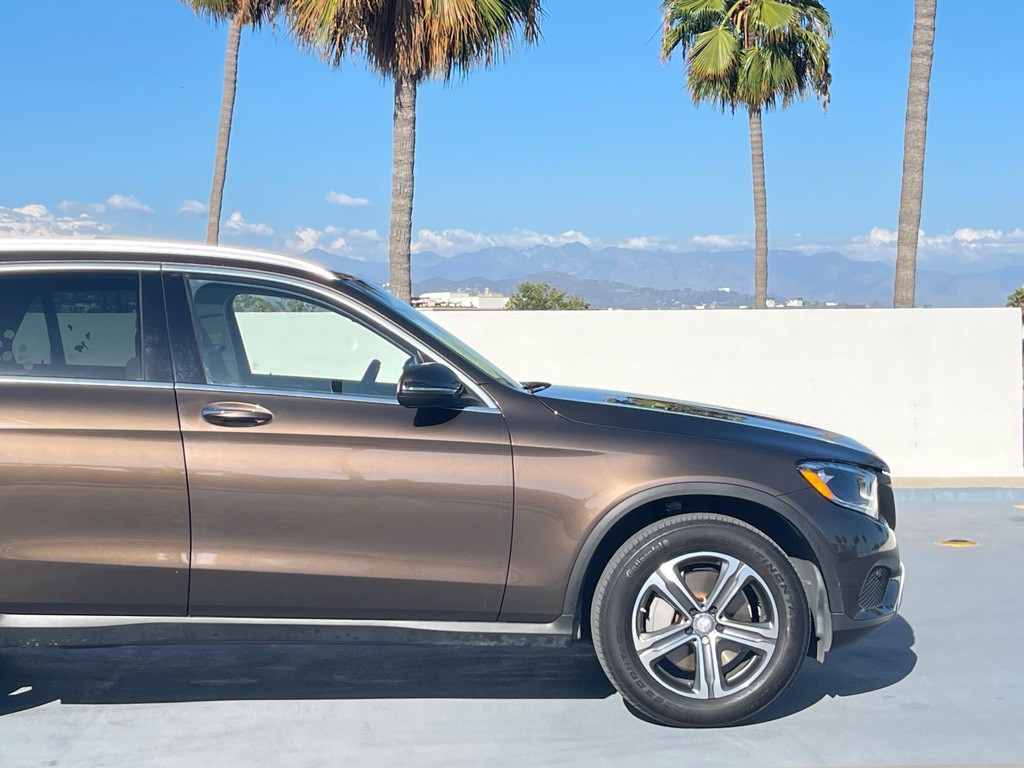 2016 Mercedes-Benz GLC-Class Image 26