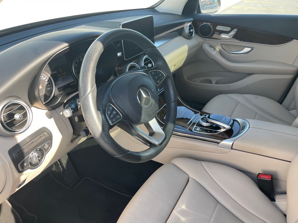 2016 Mercedes-Benz GLC-Class Image 54