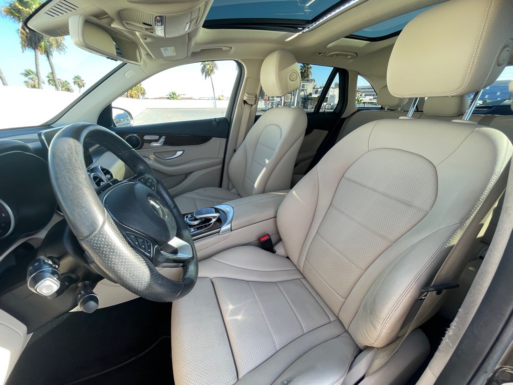 2016 Mercedes-Benz GLC-Class Image 57