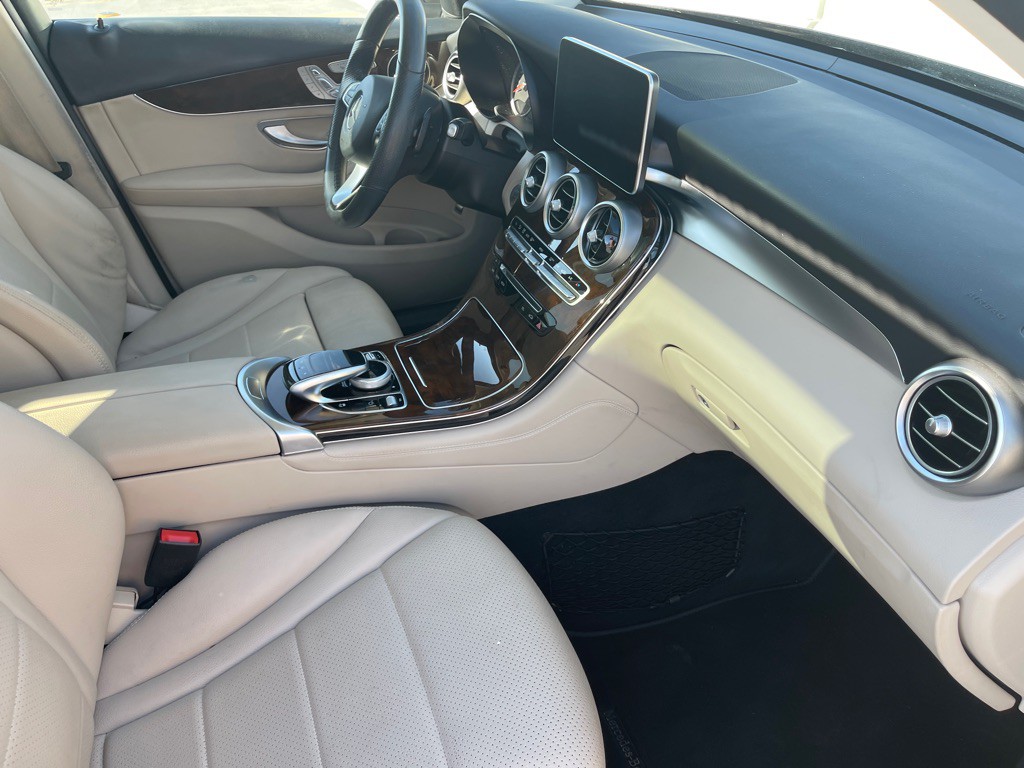 2016 Mercedes-Benz GLC-Class Image 92
