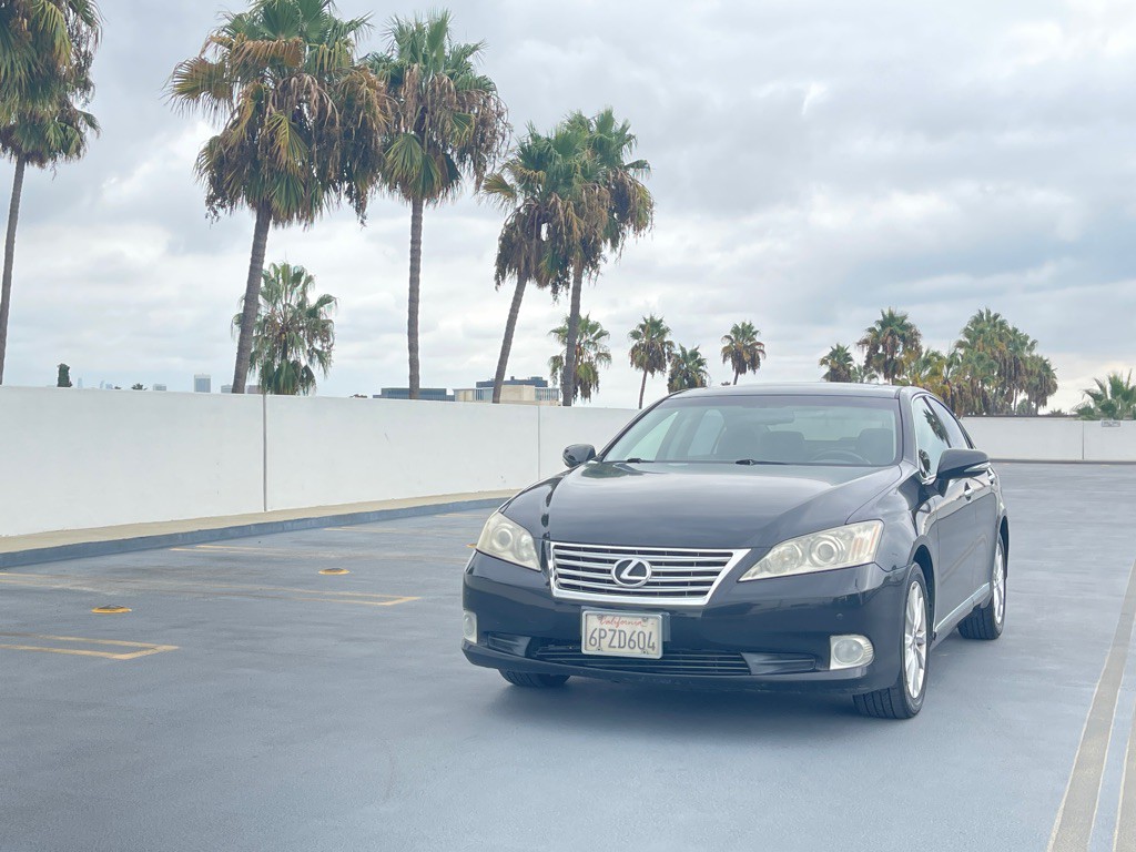 2011 Lexus ES Image 22