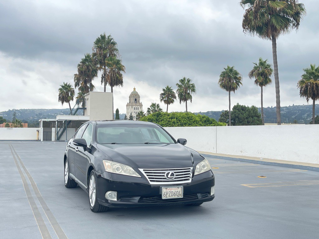 2011 Lexus ES Image 29