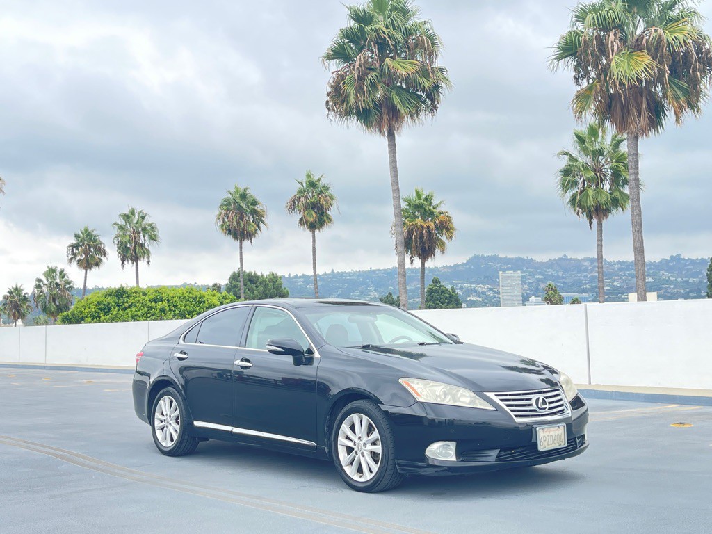 2011 Lexus ES Image 33