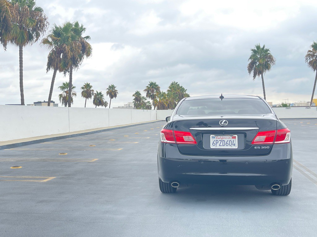 2011 Lexus ES Image 45