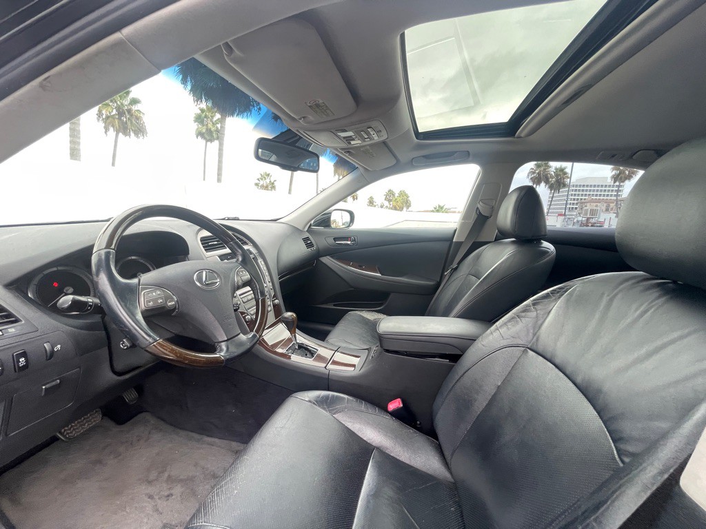 2011 Lexus ES Image 63